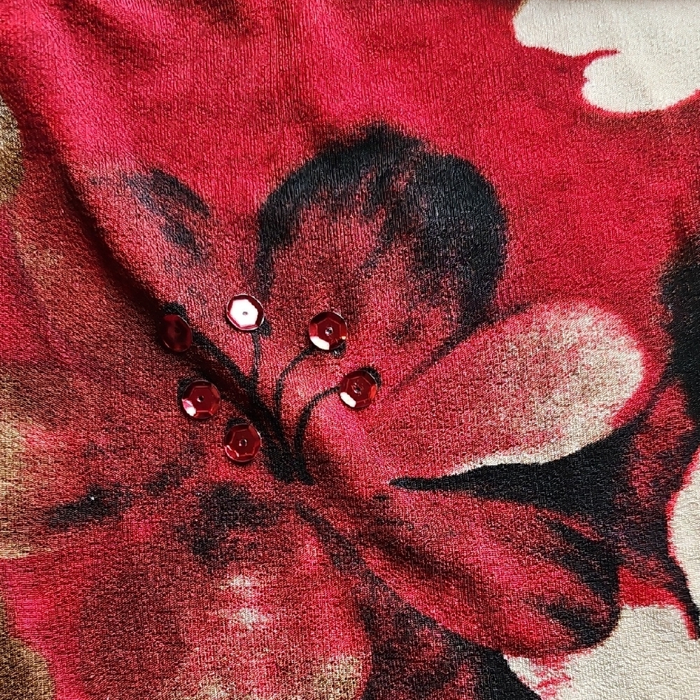 Red Sleeveless Ruffle Top Set - Picture 3 of 8